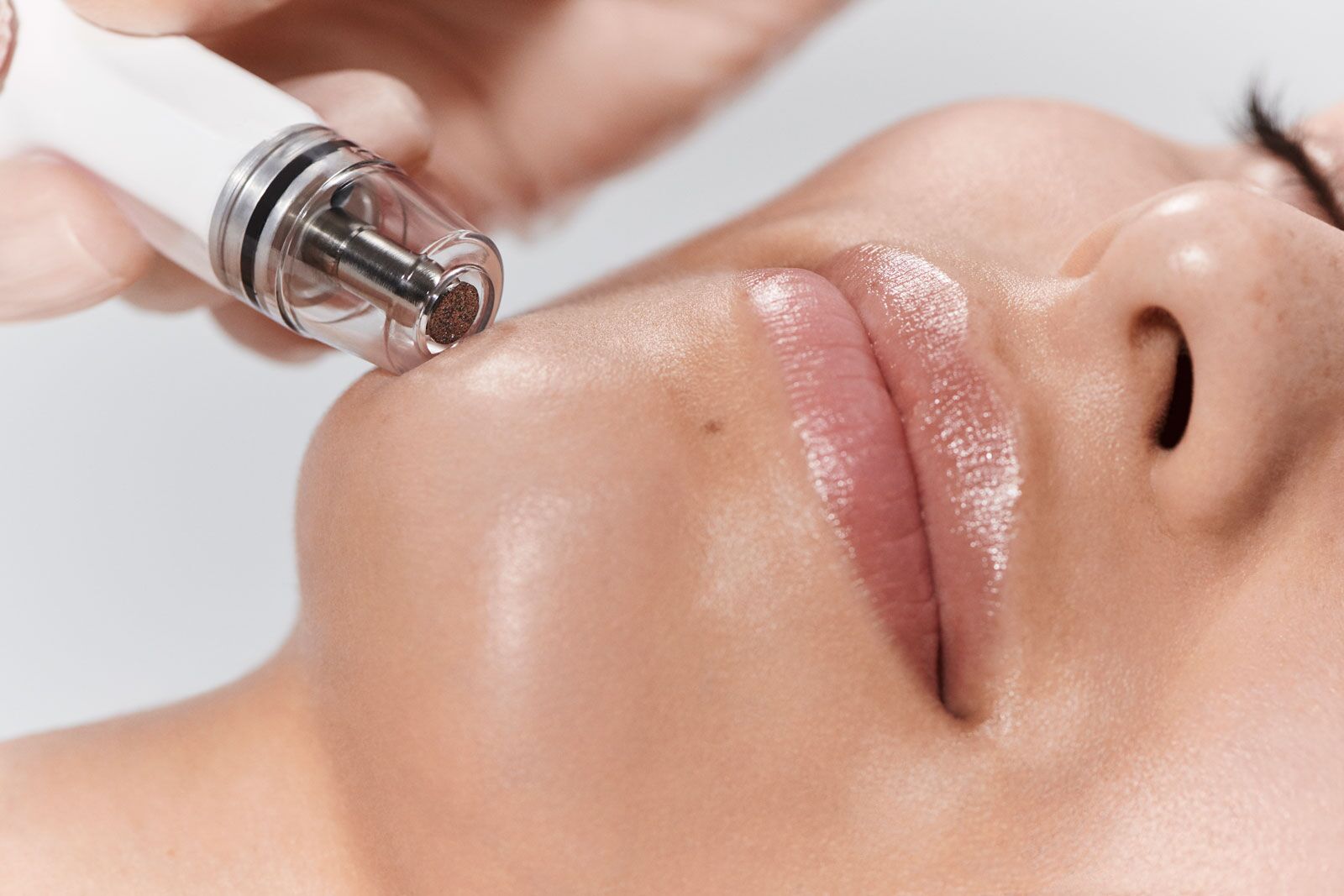 Enjoy $30 Off Your First Diamond Glow!